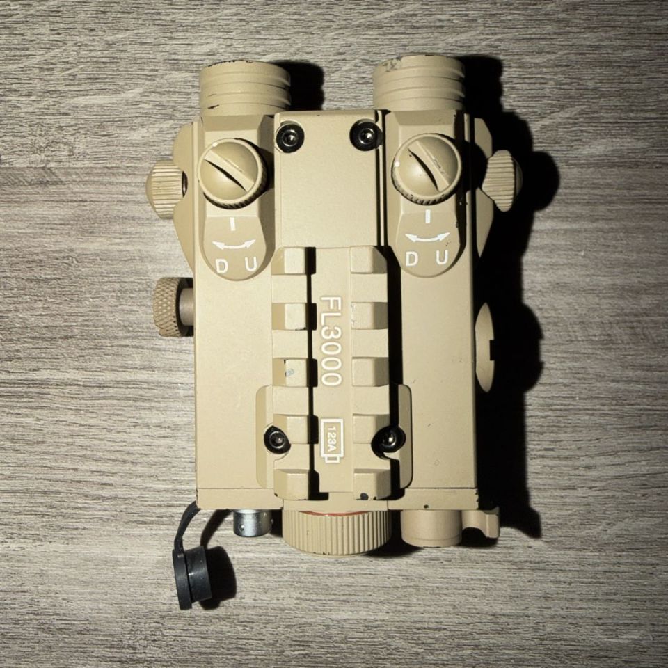 Image 2 - Gun parts and accessories 