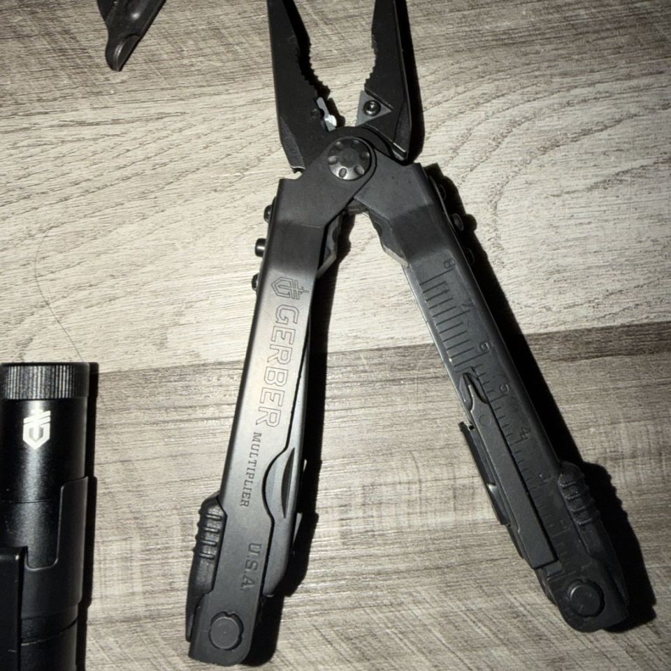 Image 4 - Gun parts and accessories 