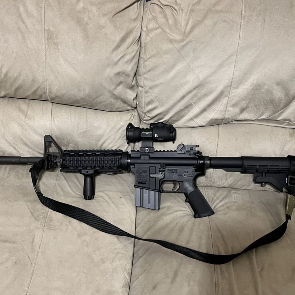 Image 1 - Colt Law Enforcement Carbine