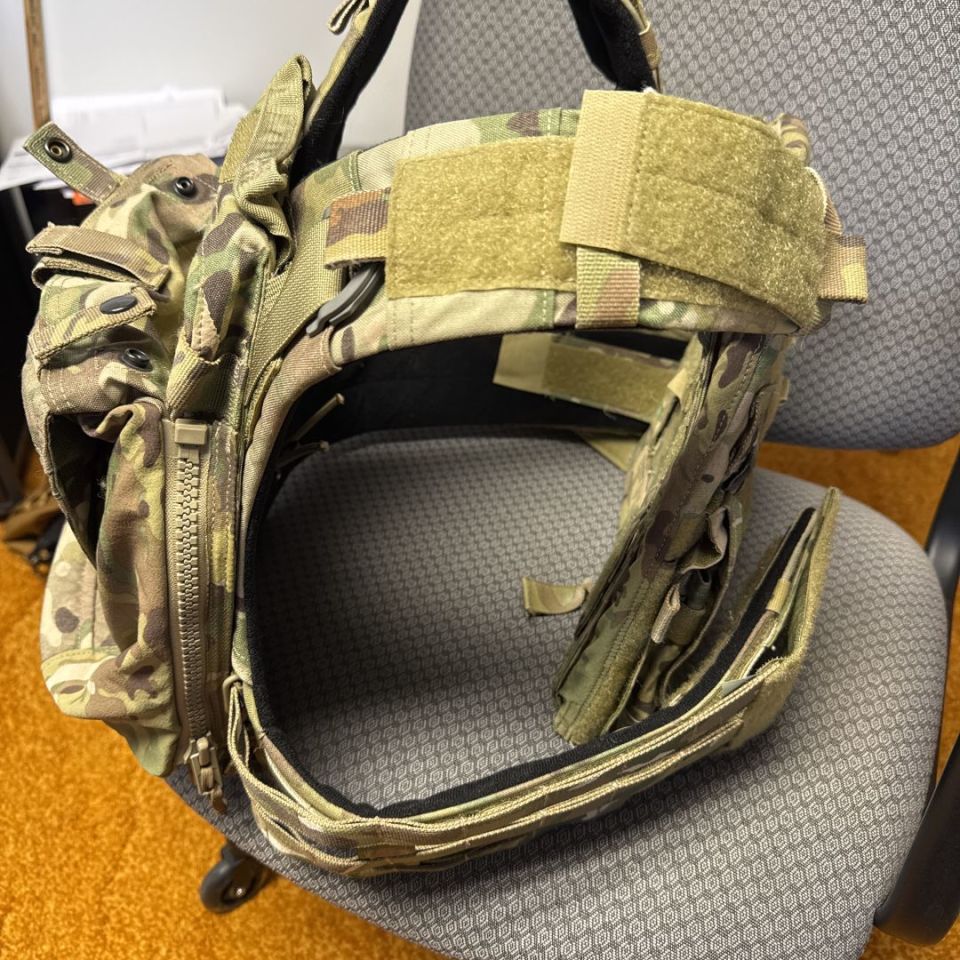 Image 3 - Crye AVS- Large