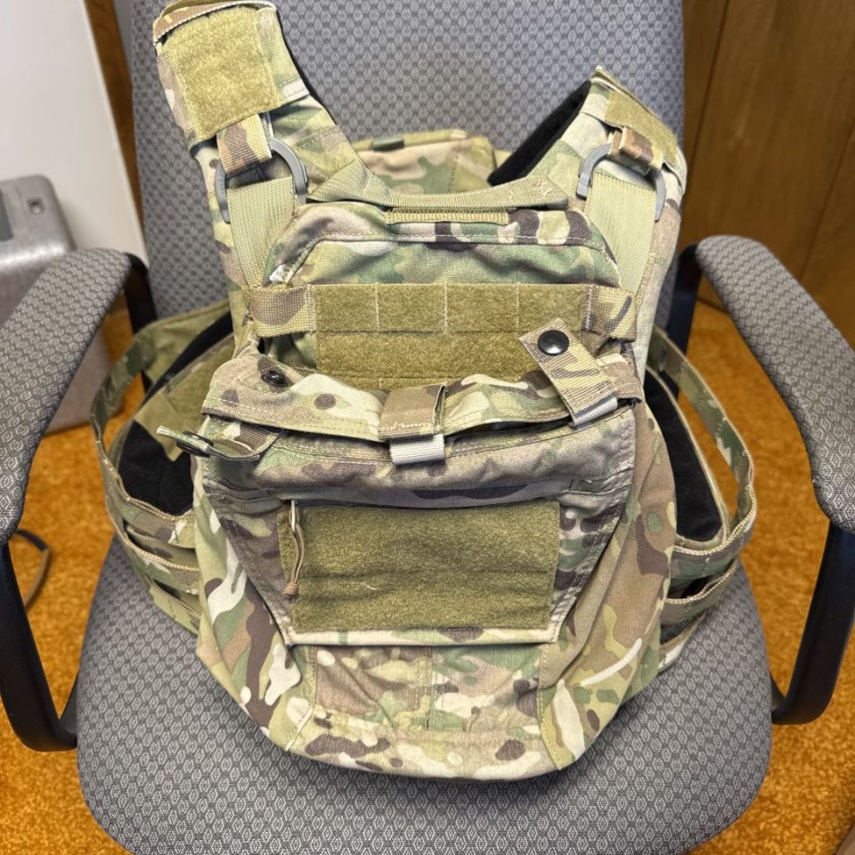 Image 2 - Crye AVS- Large