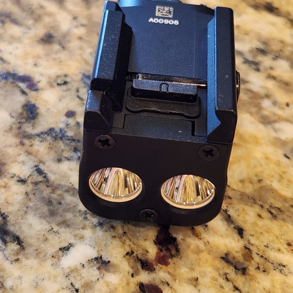 Image 4 - SureFire XR1 Light