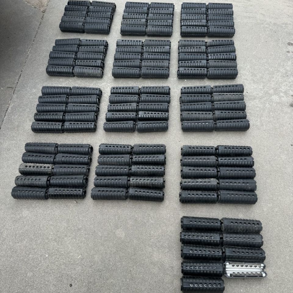 Image 4 - Colt handguard