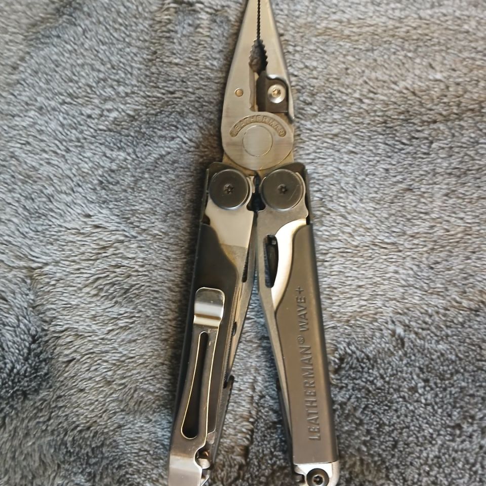 Image 2 - Leatherman wave +