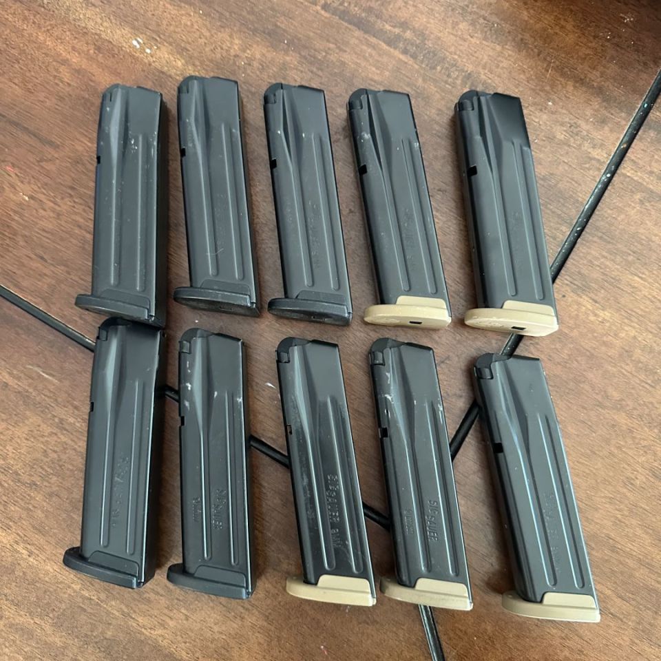 Image 2 - Sig P320 17rd Mags