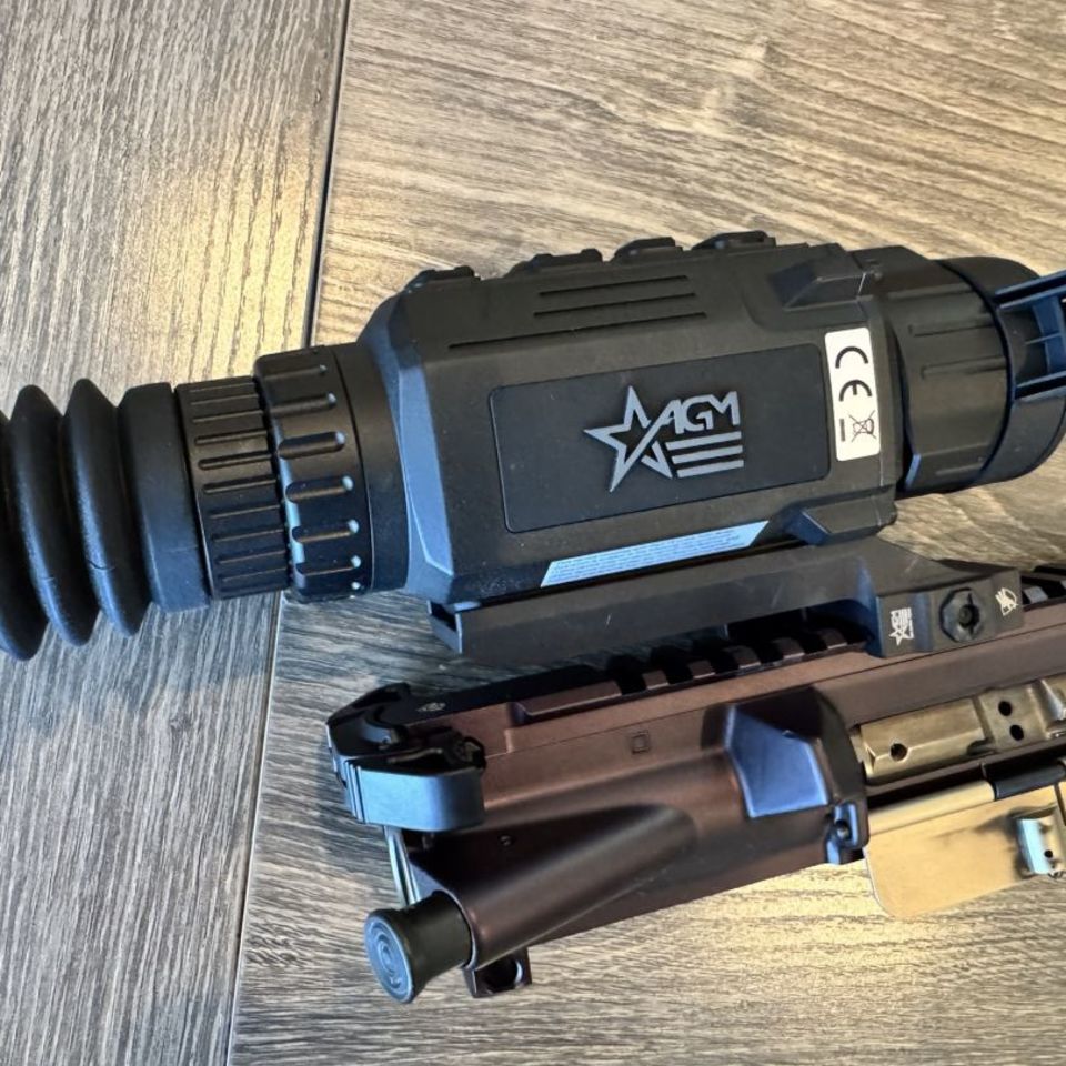 Image 5 - 13.9" P&W Geissele Upper