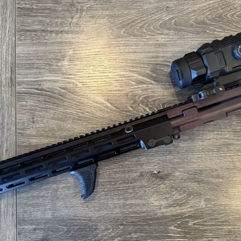 Image 2 - 13.9" P&W Geissele Upper