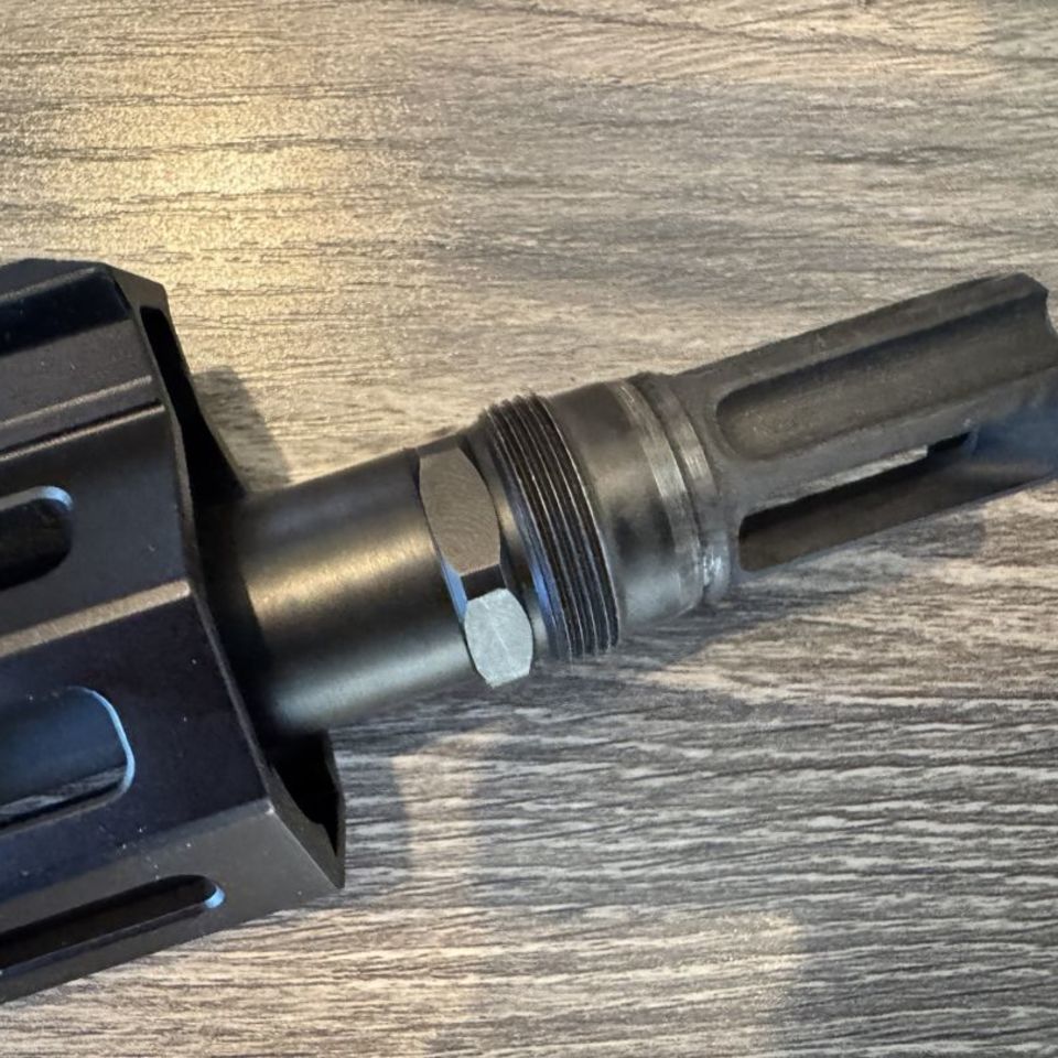 Image 4 - 13.9" P&W Geissele Upper