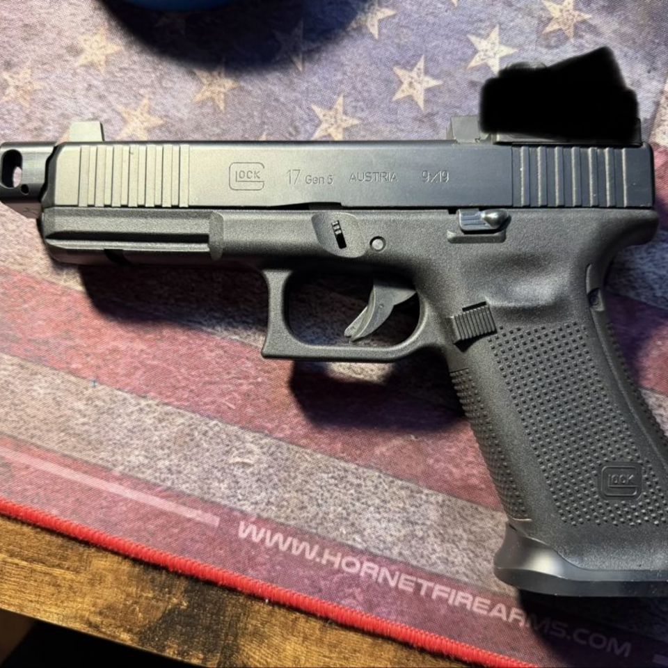 Image 2 - Glock 17 Gen 5