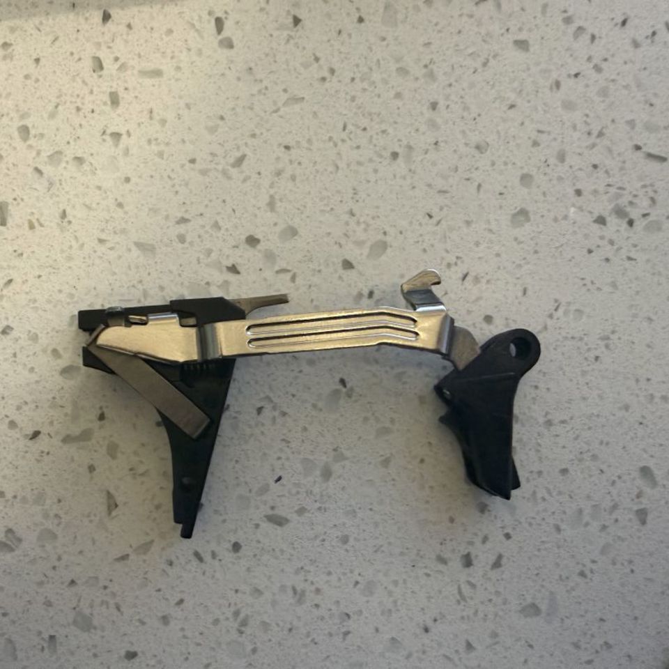 Image 1 - New Glock 17 Parts