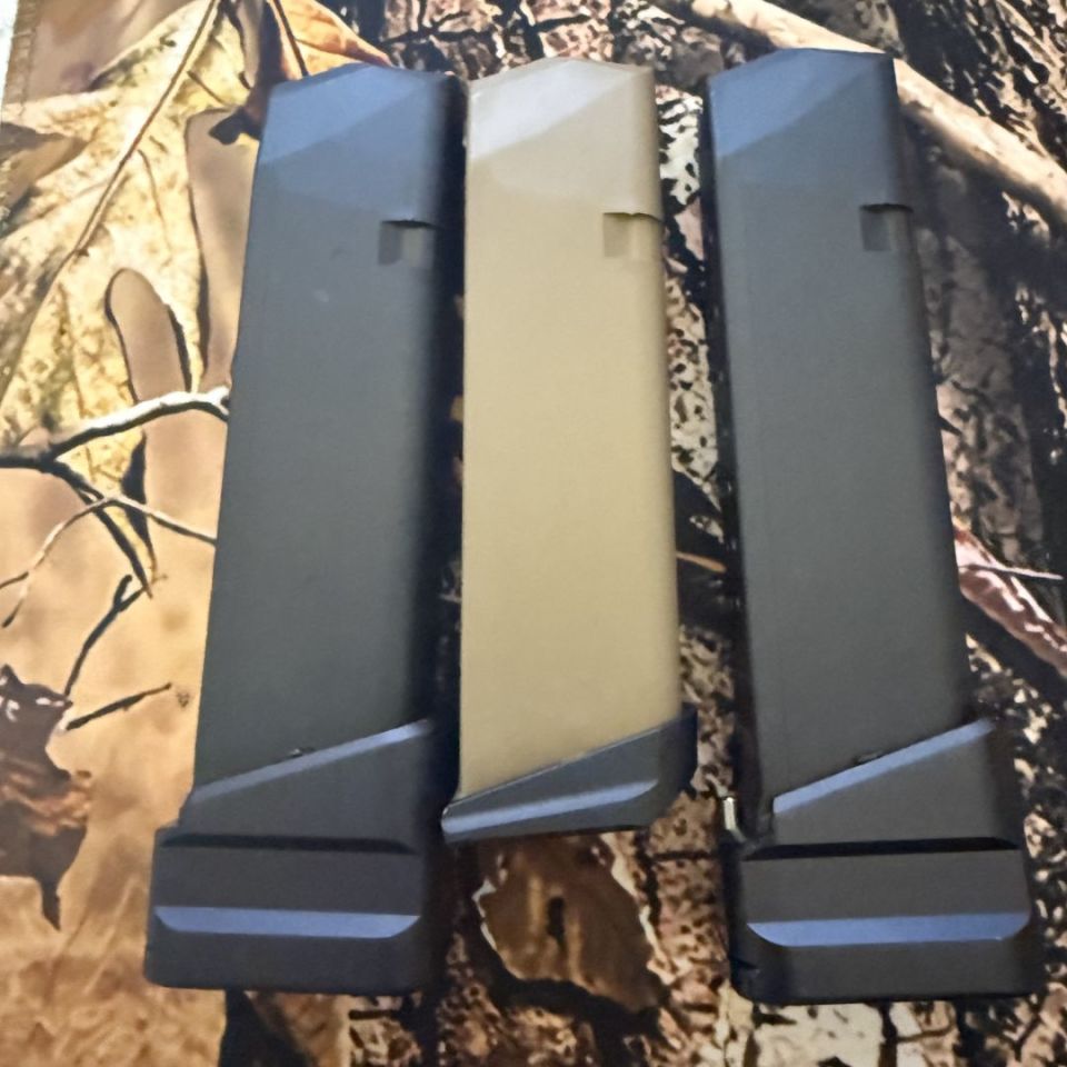 Image 3 - New Glock 17 Parts