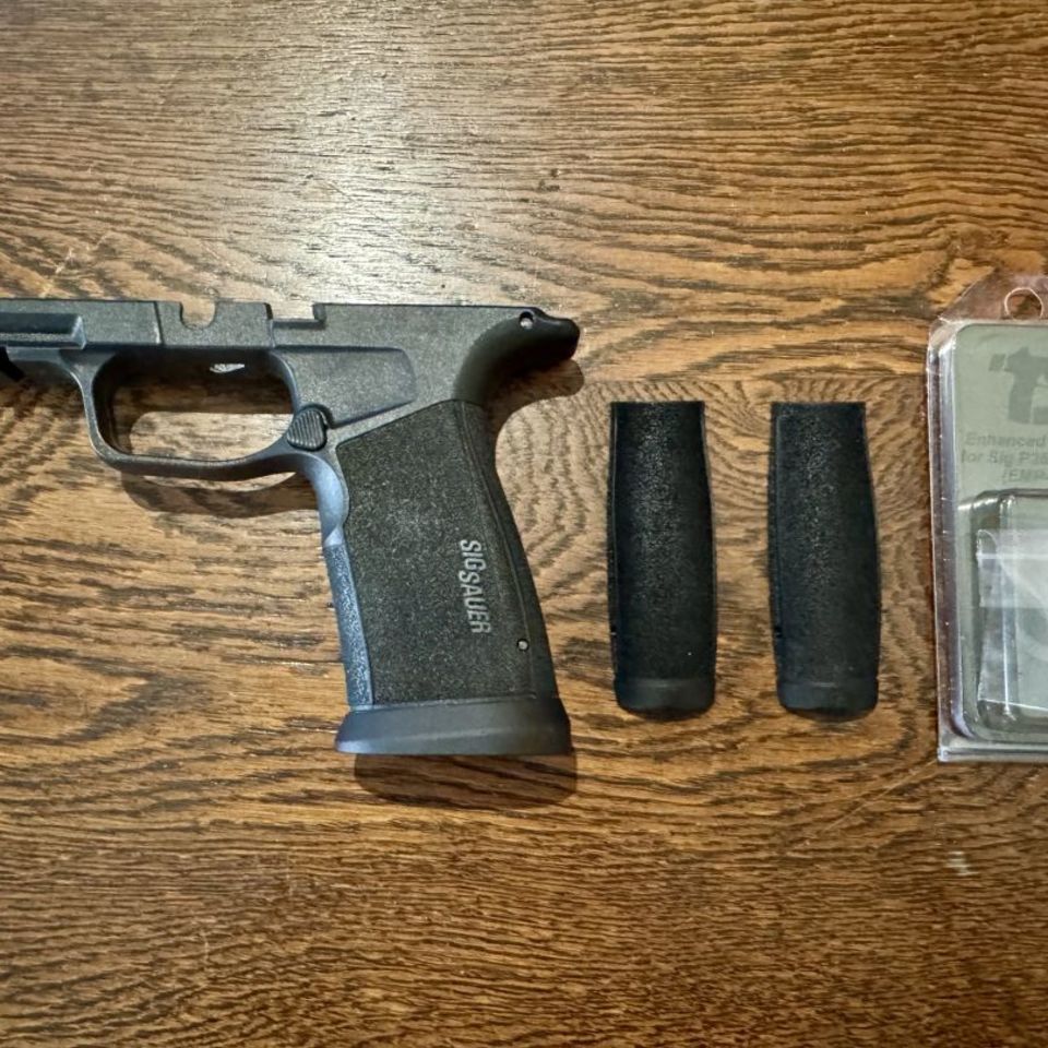 Image 1 - Sig X-Macro Grip w/ Magwell