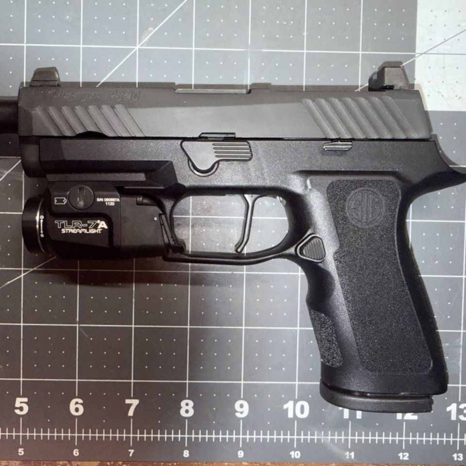 Image 2 - P320 w/ mags, light, holsters
