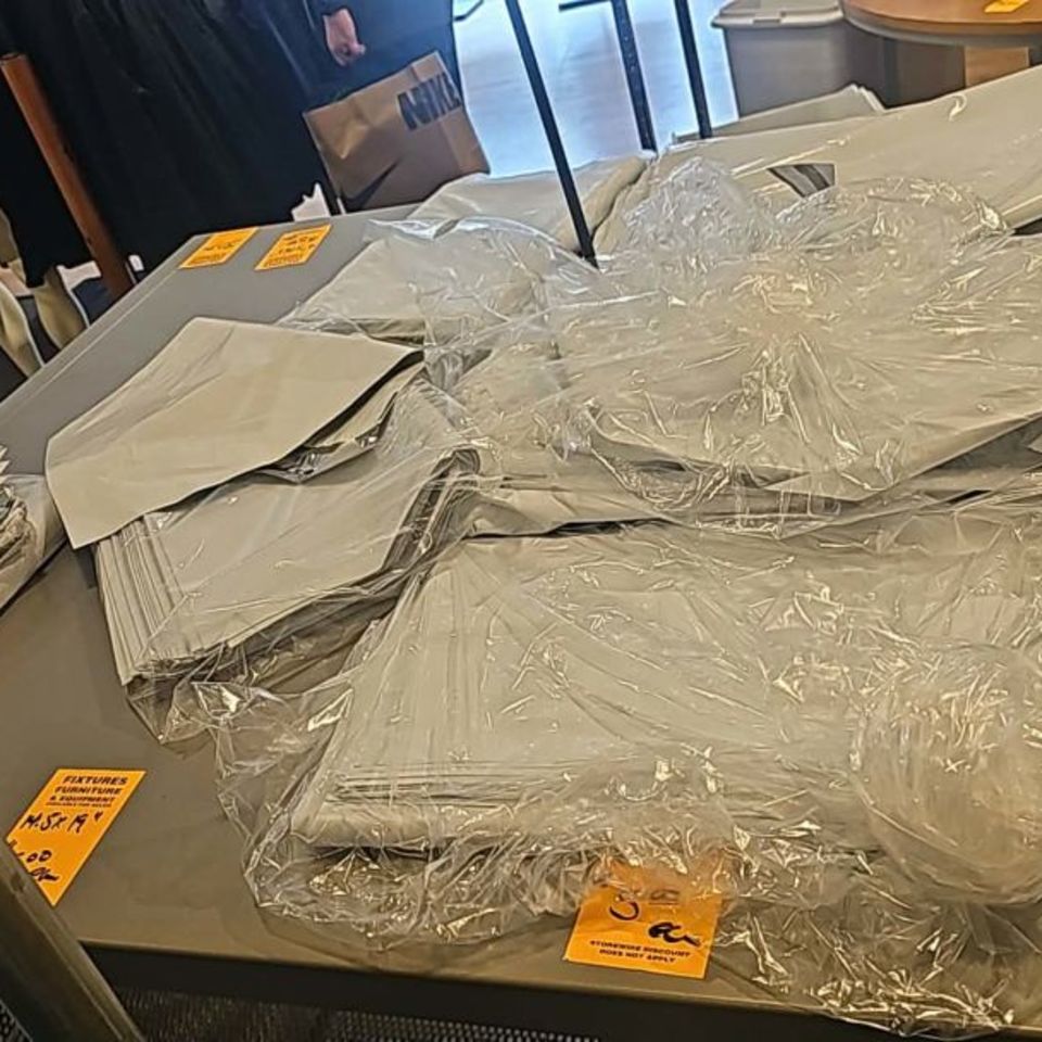 Image 5 - PSA: EDDIE BAUER LIQUIDATION