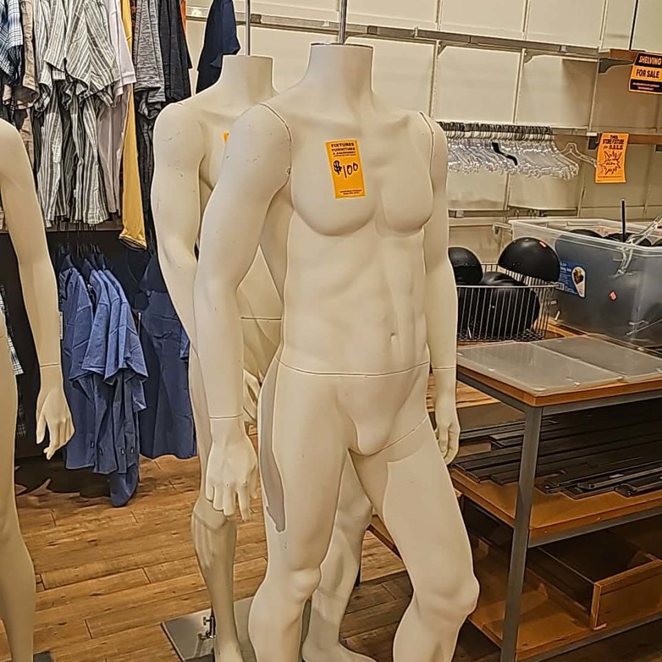 Image 2 - PSA: EDDIE BAUER LIQUIDATION