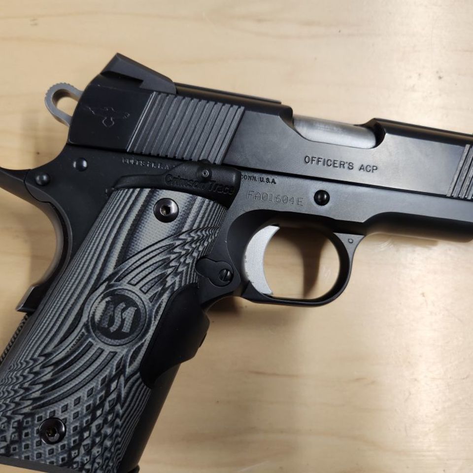 Image 2 - Colt Officers Enhanced Gunsite