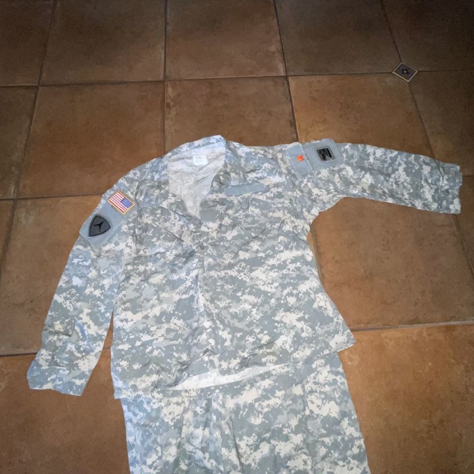 Image 3 - US ARMY UCP set