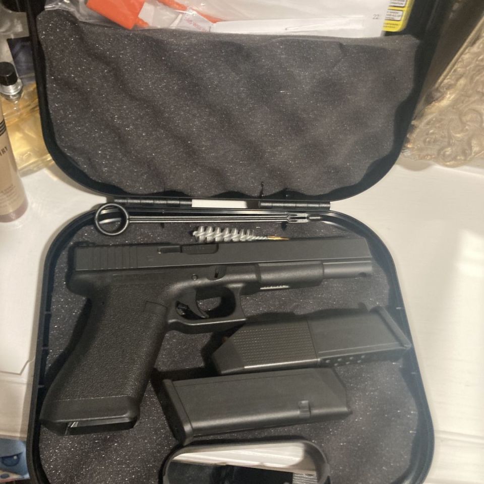 Image 1 - Glock 17L classic 