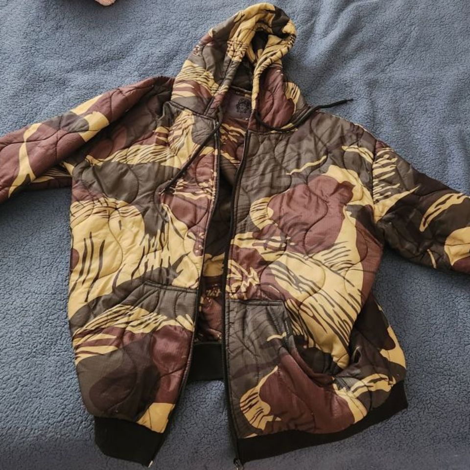 Image 1 - WTS Wrm Fzy rhodie hoodie L