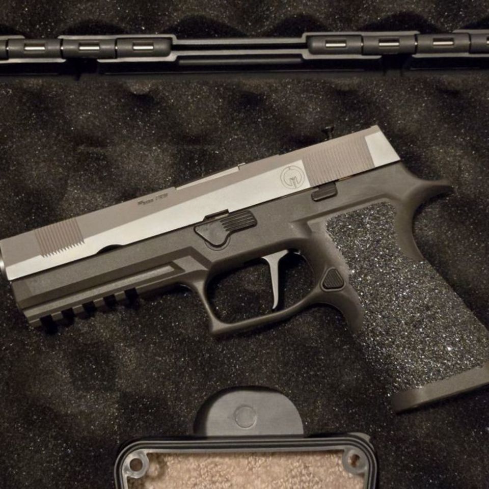 Image 1 - Gray Guns Sig P320 Modern Clas