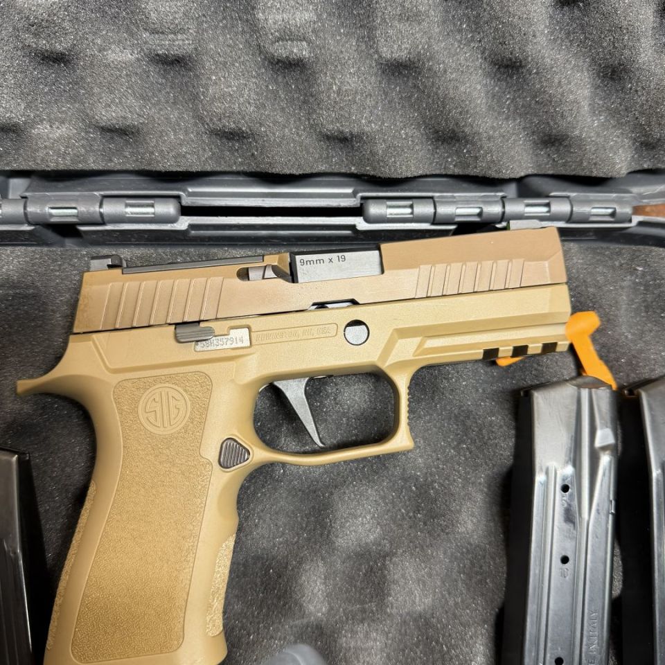 Image 3 - Sig 320 xcarry