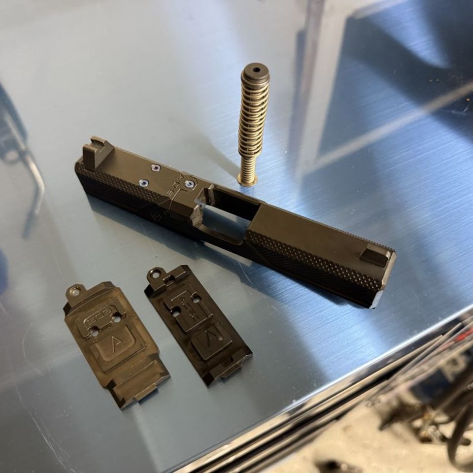 Image 2 - Agency Arms Syndicate S2 slide