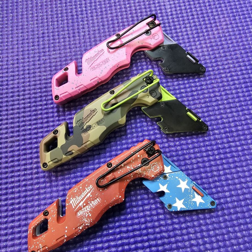 Image 2 - Milwaukee Fastback Razor 