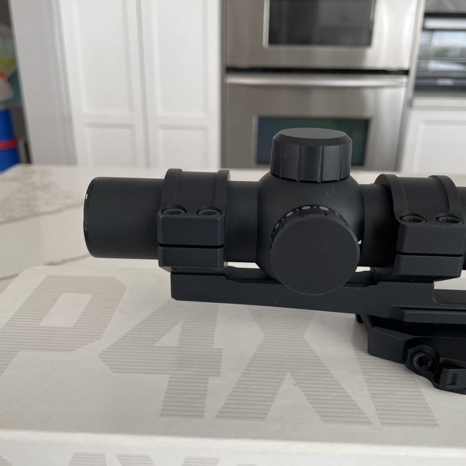 Image 3 - Steiner P4Xi Recon