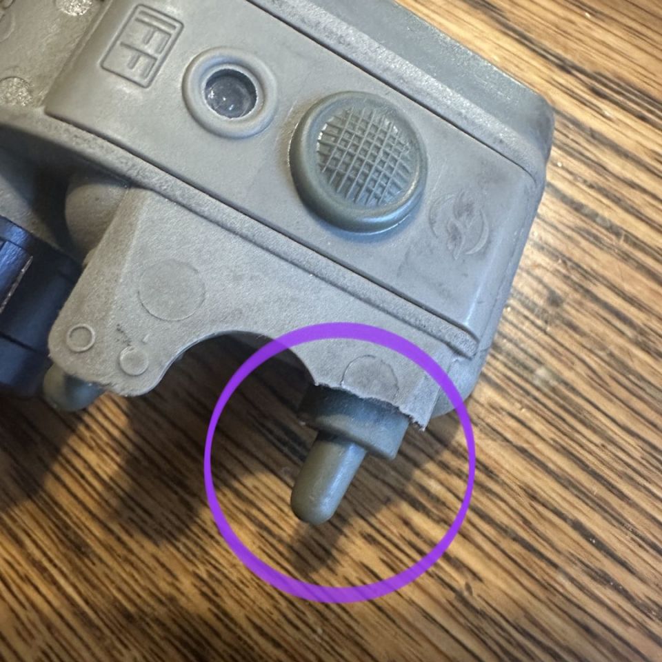 Image 3 - Surefire HL1 Helmet Light 