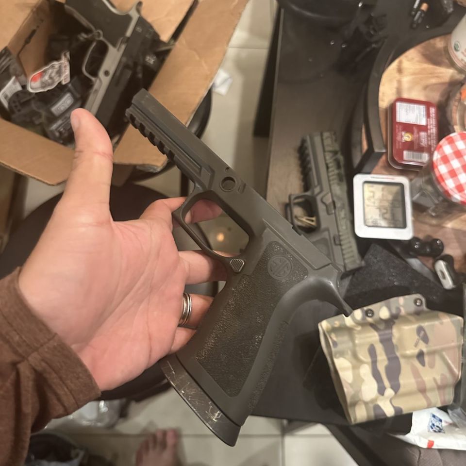 Image 2 - P320 TXG grip module Medium