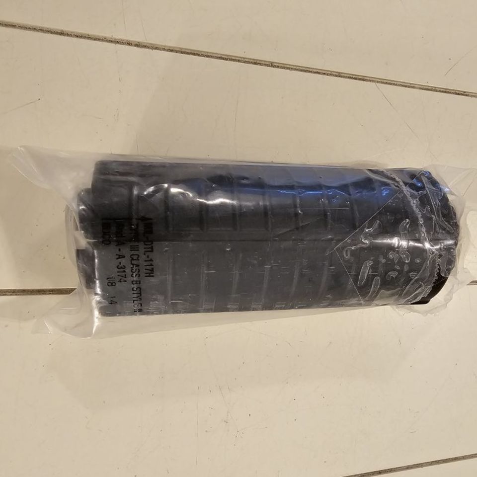 Image 3 - M4 plastic handguard