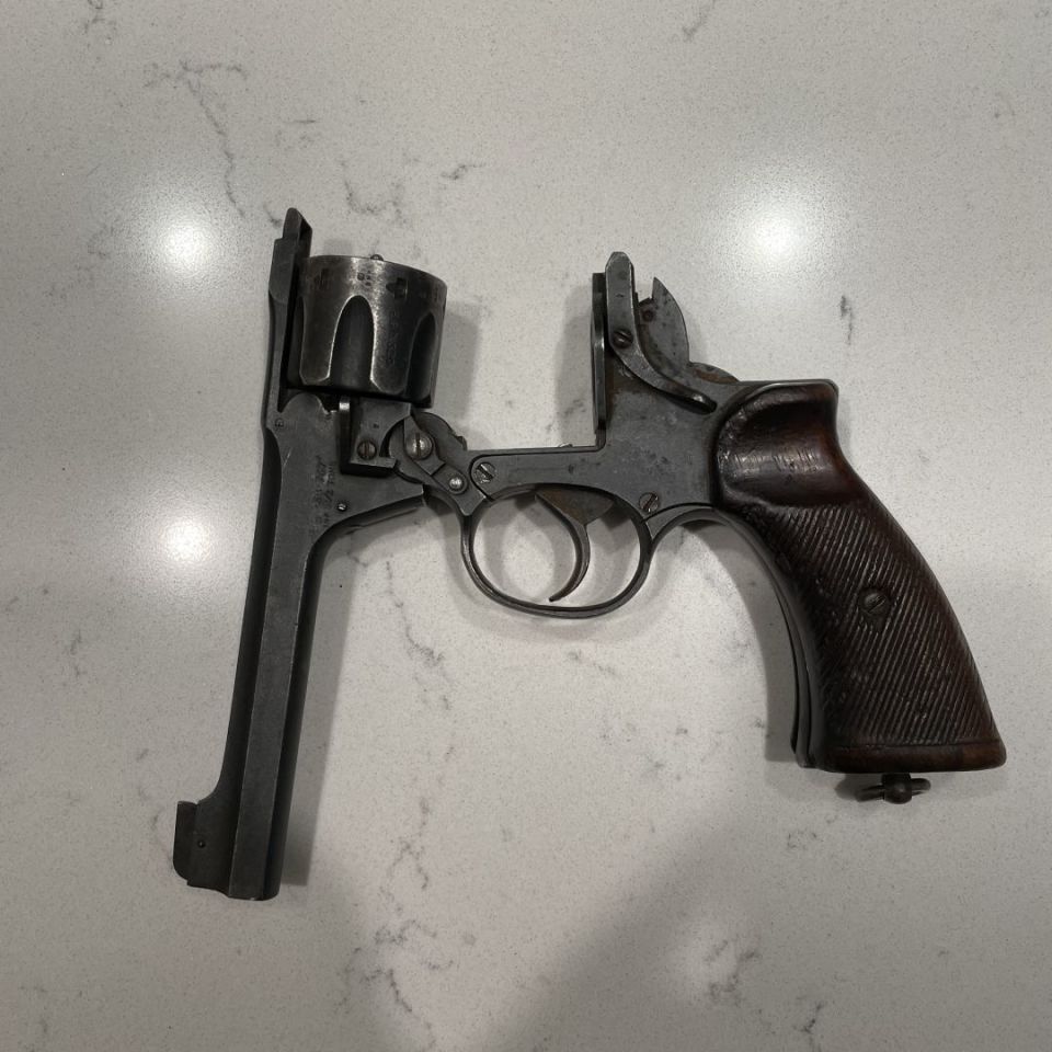 Image 3 - WTS/WTT 1942 Enfield revolver