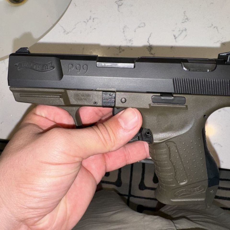 Image 3 - Walther P99