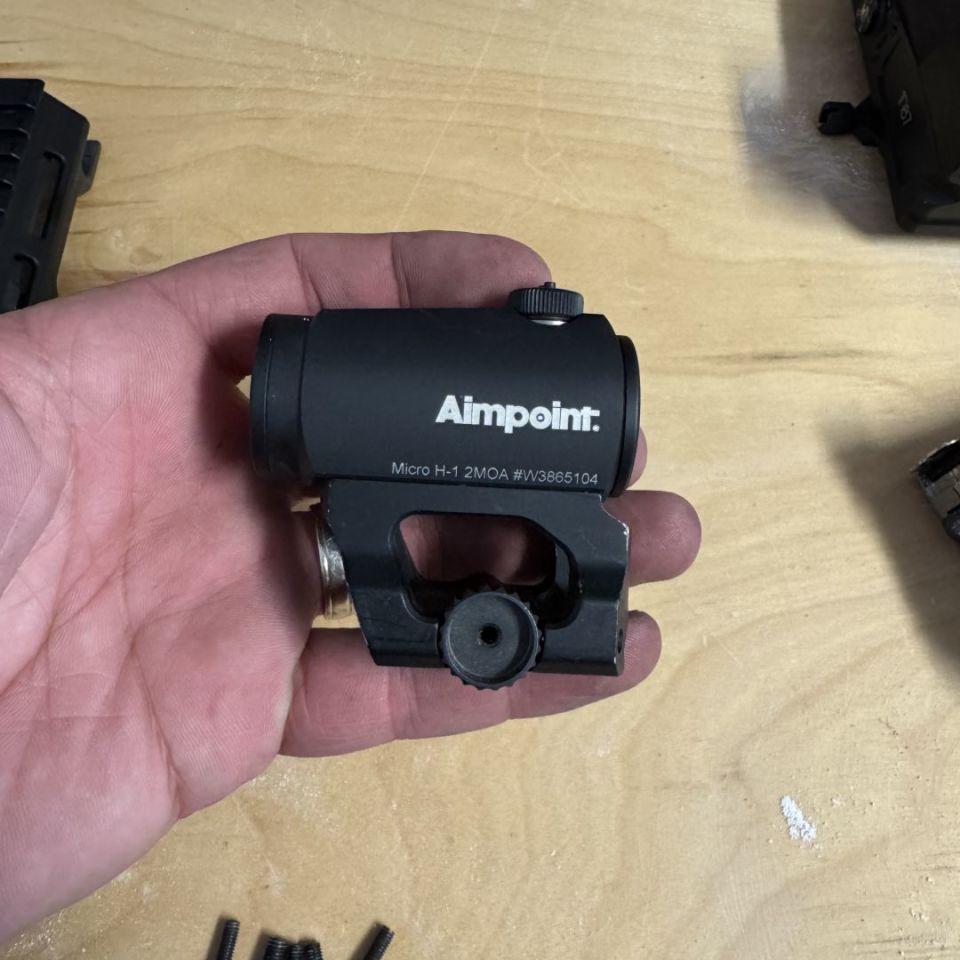 Image 1 - Aimpoint h1 