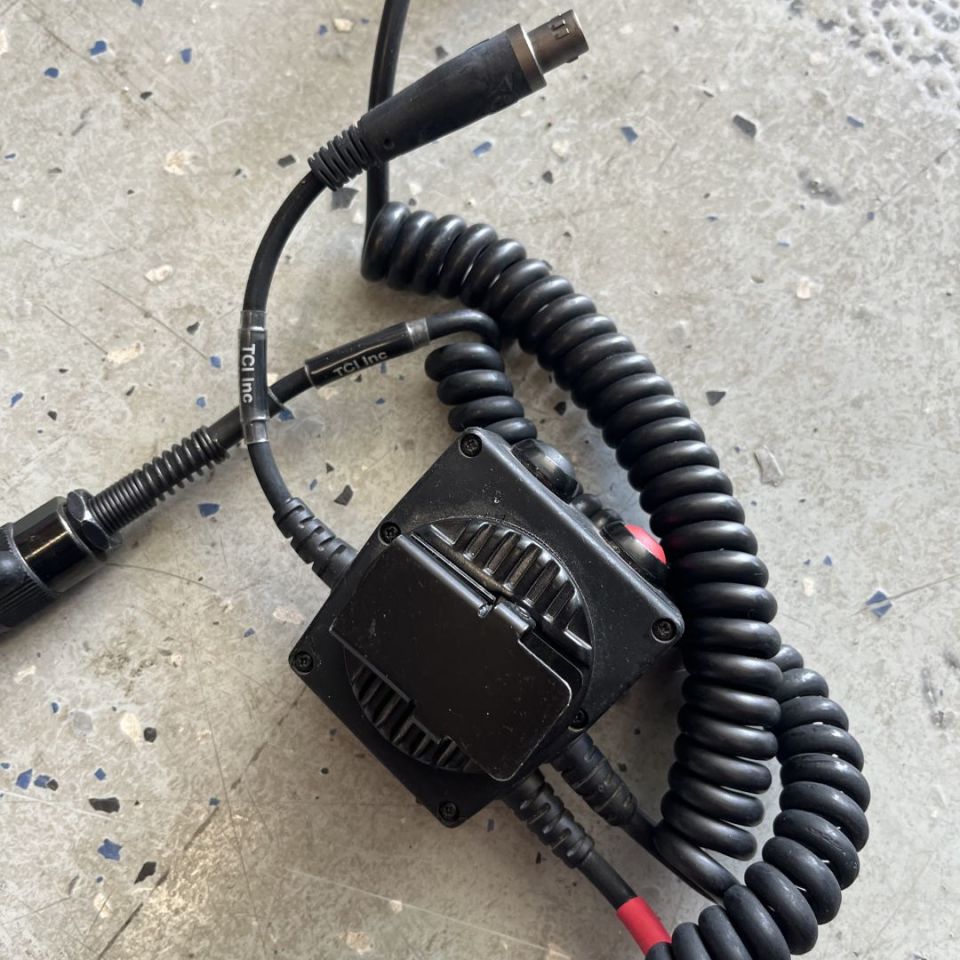 Image 5 - Peltor/Tactical Command PTT’s