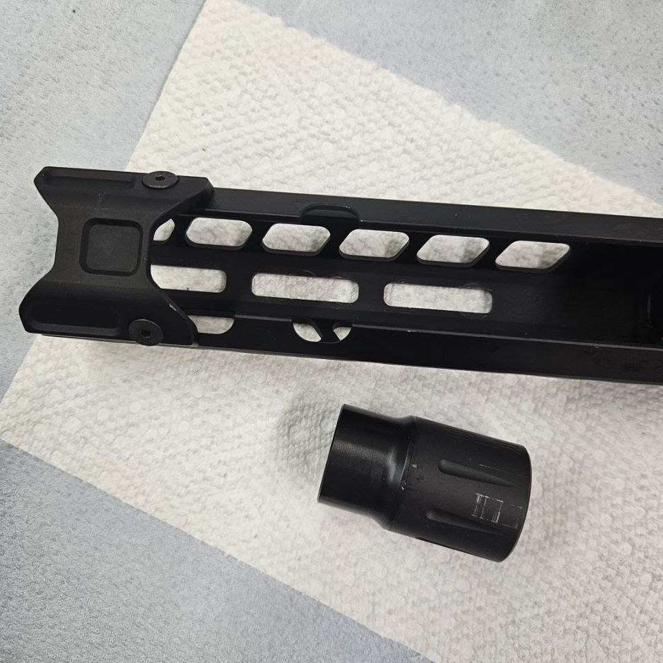 Image 4 - SLR rail/ comp m92