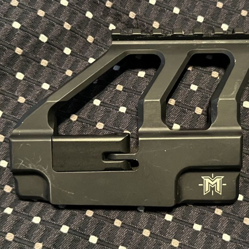 Image 1 - AK Master Mount