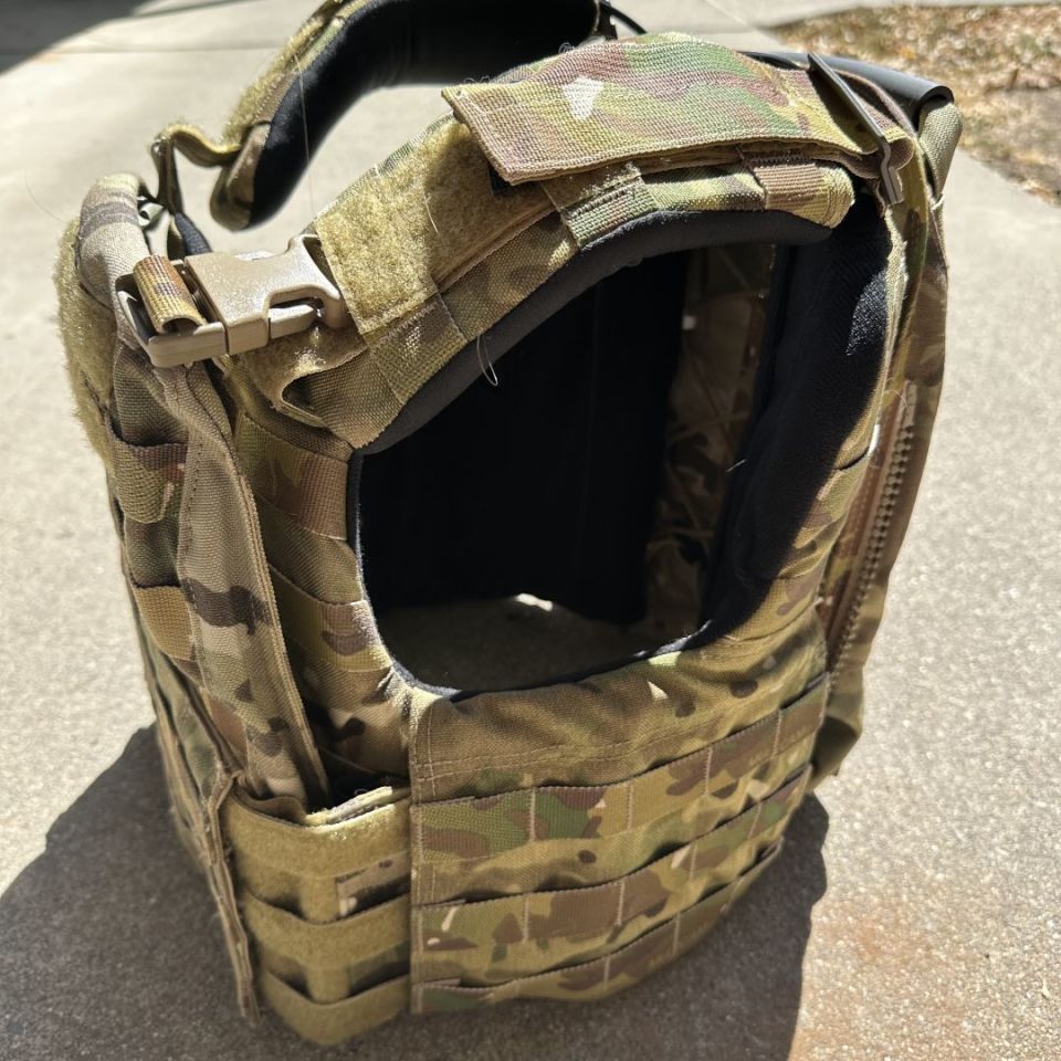 Image 2 - Crye Cage Chassis small size 