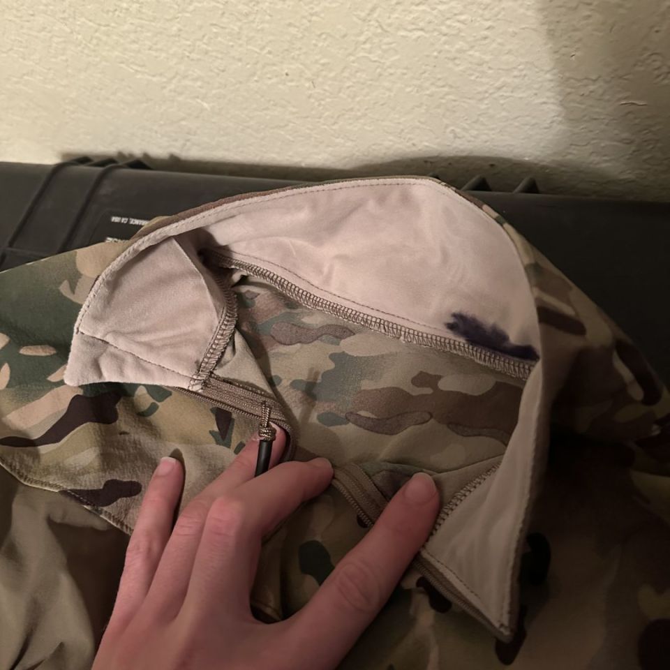 Image 3 - Arcteryx top multicam small 