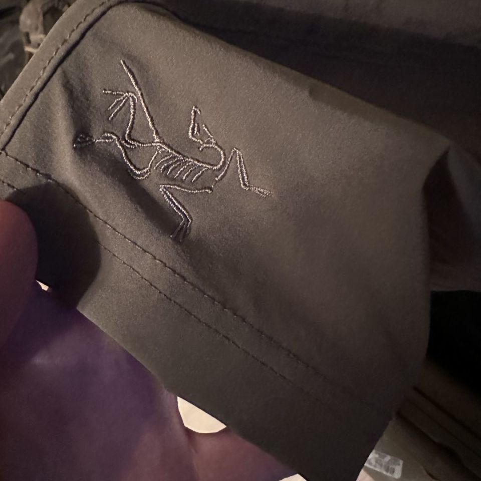 Image 2 - Arcteryx top multicam small 