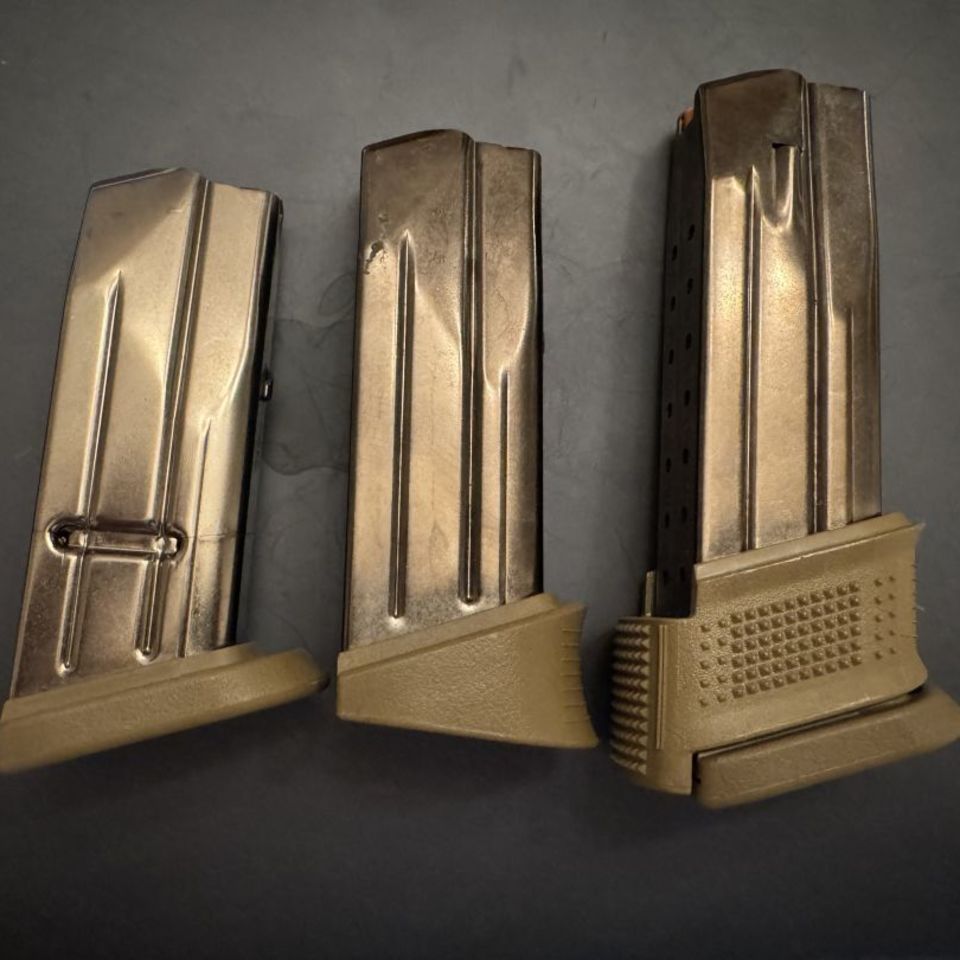 Image 2 - FN 509C Factory Mags