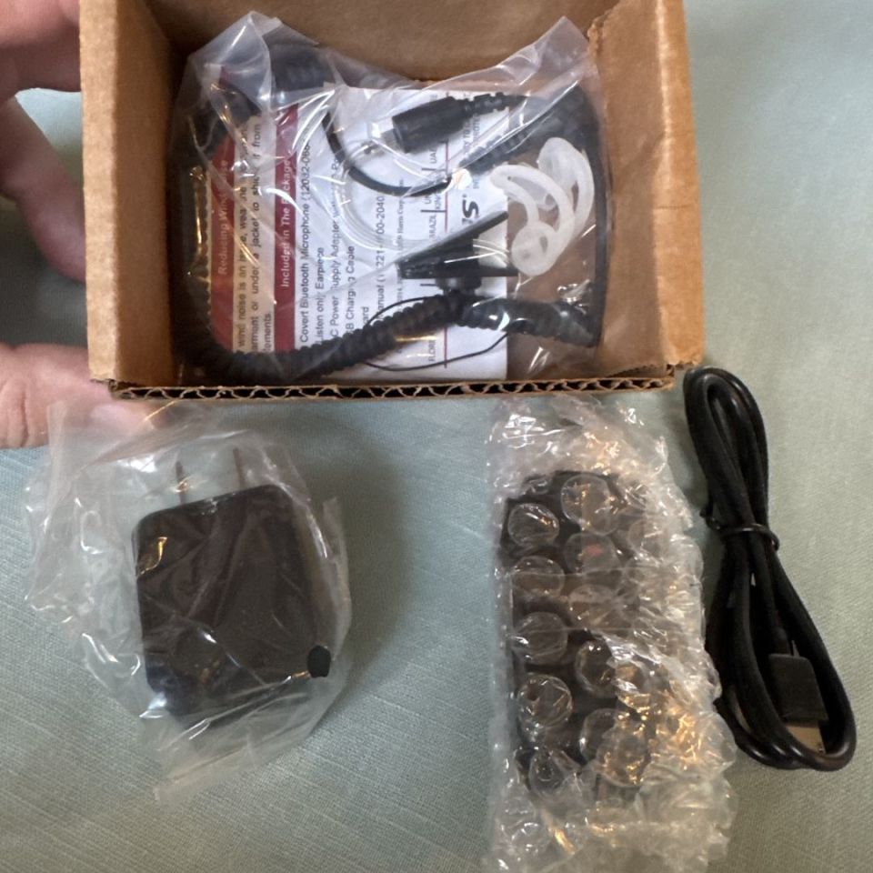 Image 2 - Harris Covert Bluetooth Mic