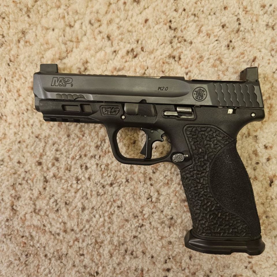 Image 3 - S&W m&P 2.0