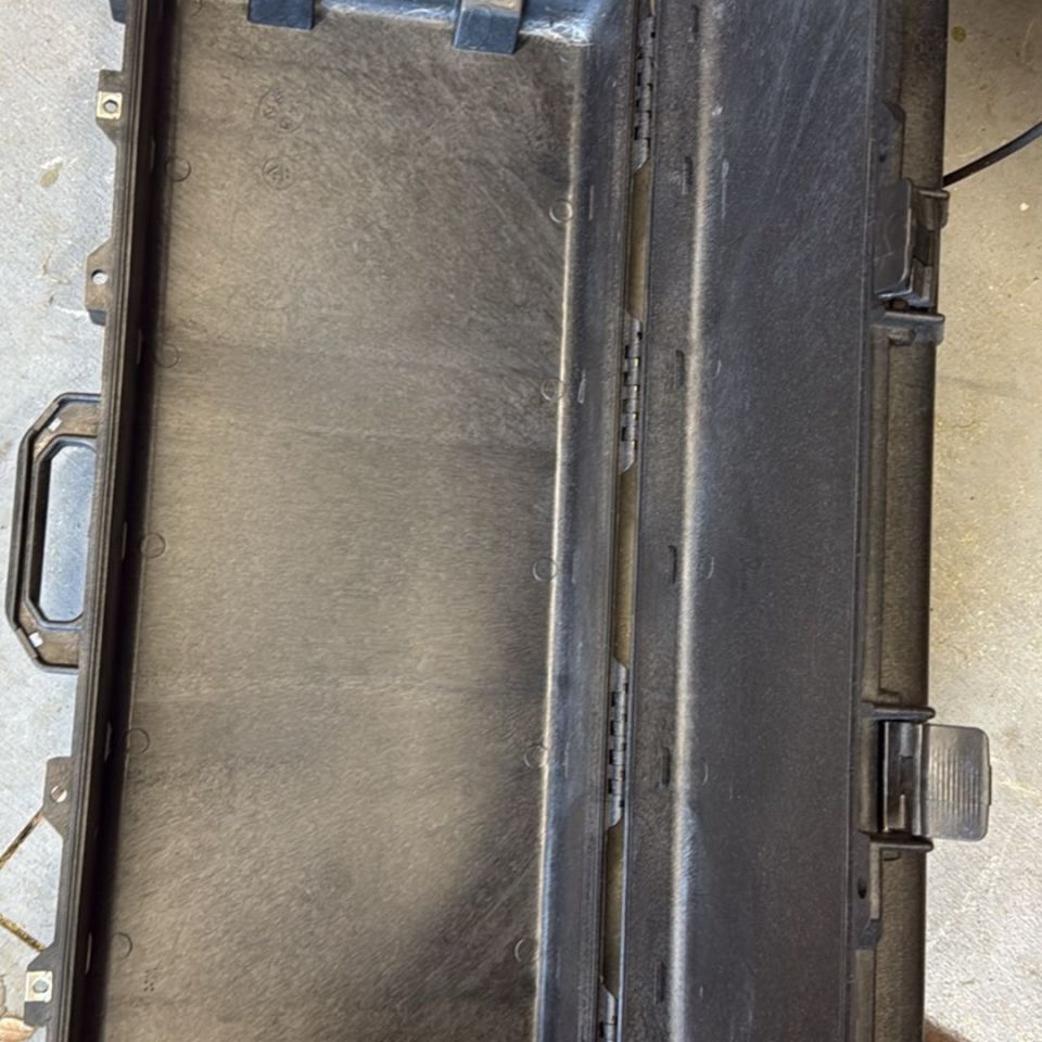 Image 6 - Pelican storm gun cases