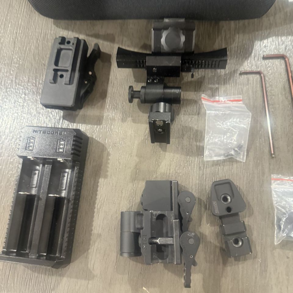 Image 4 - Pfalcon 640 v2 /adm flip mount