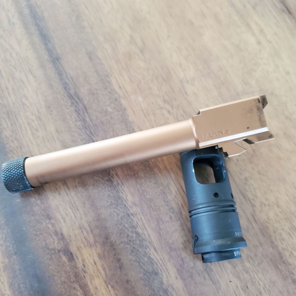 Image 4 - Glock 17 Gen 5 Threaded Barrel