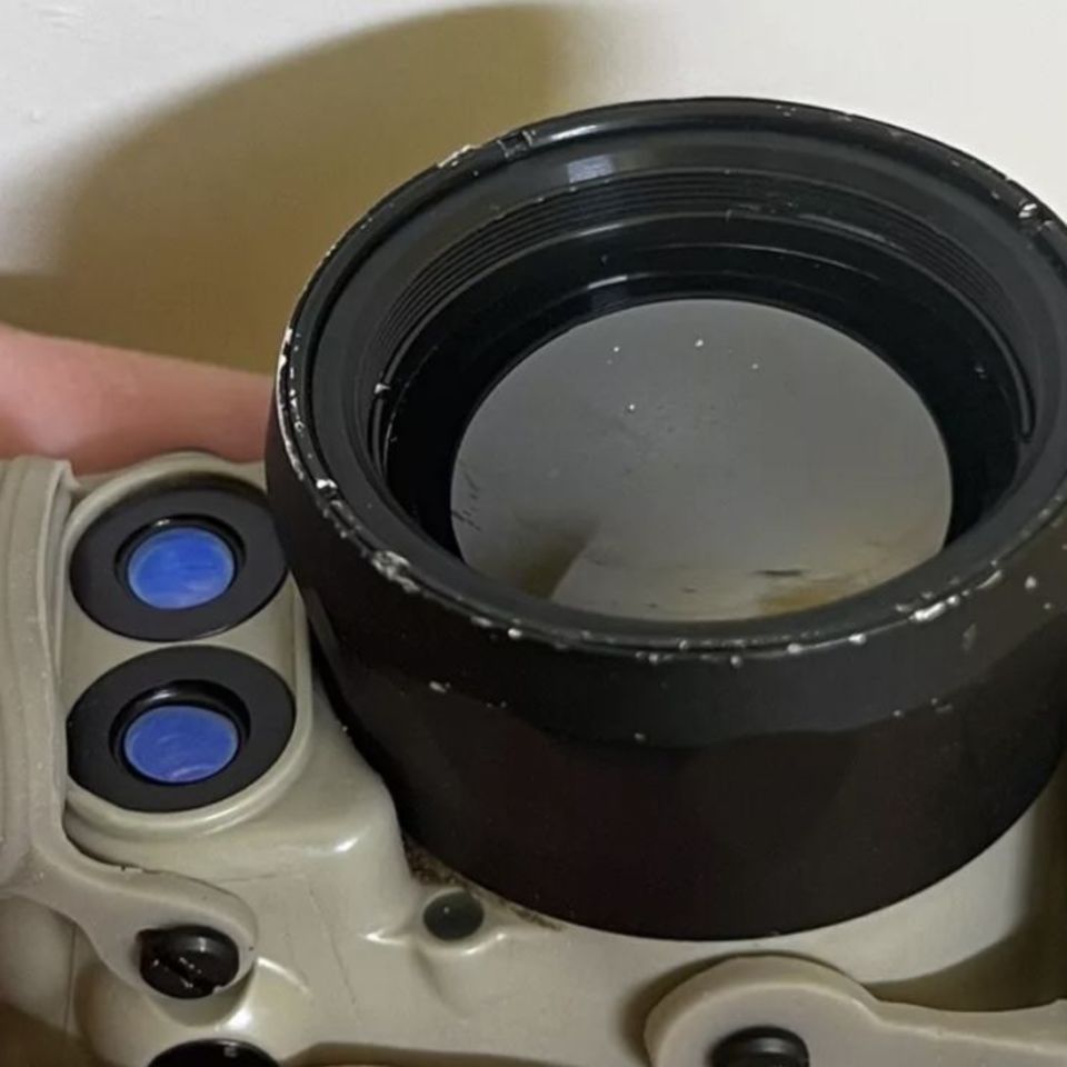 Image 4 - BAE UTM Thermal Monocular 