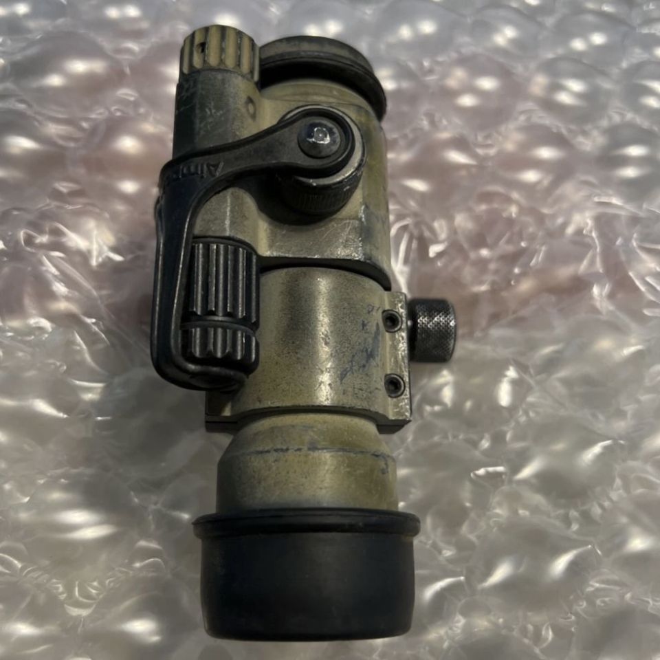 Image 3 - Aimpoint Comp M2 Red dot 