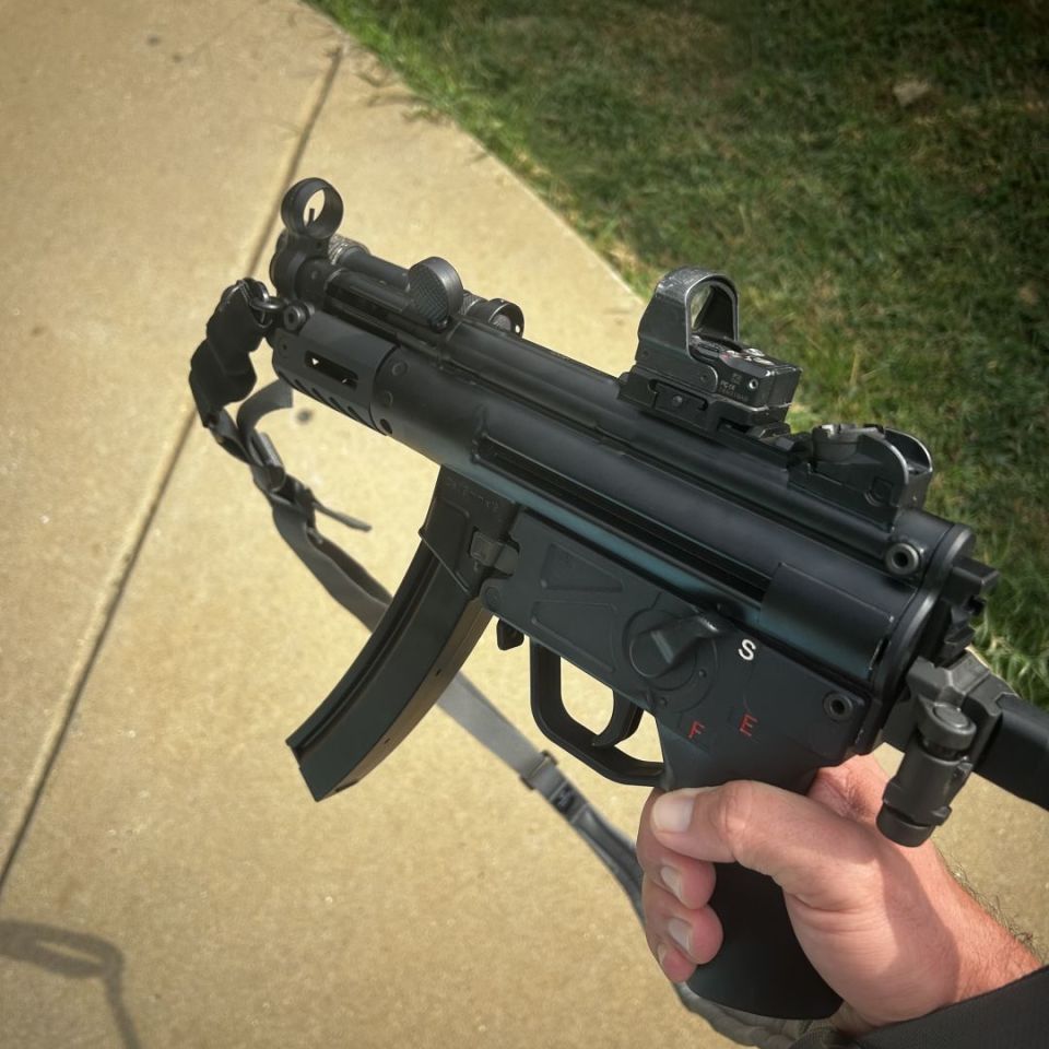 Image 2 - PTR 9kt mp5 clone w/everything