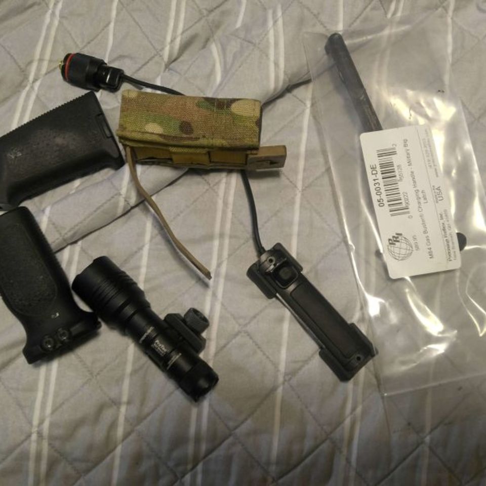 Image 2 - Streamlight + Vltor CH LOT 